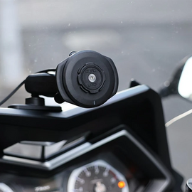 Quadlock USB Weatherproof Wireless Charging Head - Pre order