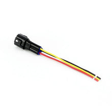 Load image into Gallery viewer, Denali Connector Pigtail - MT Series 3-Pin, Male 050